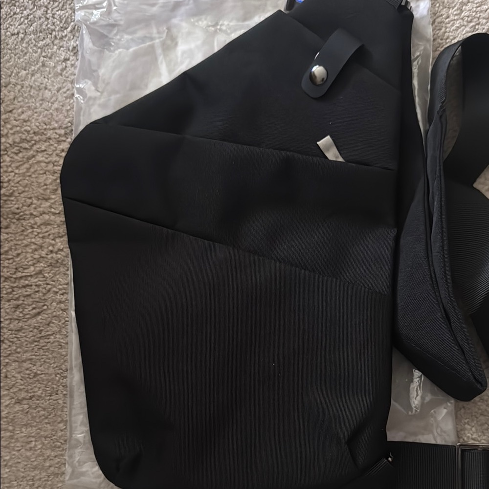 Elegant Black Men's Messenger Bag